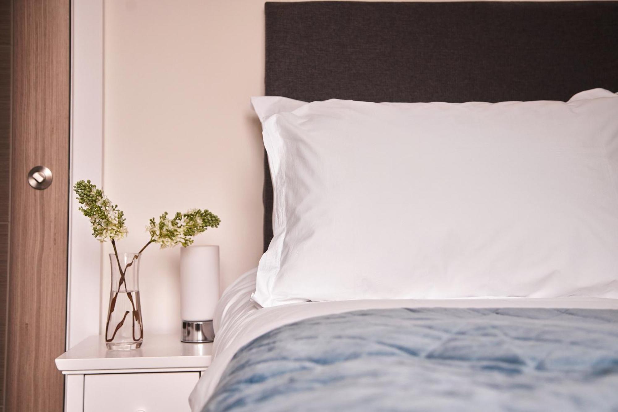 Ferienwohnung Harbour Breeze - Contemporary Waterside Bolthole On Torquay'S Iconic Marina Exterior foto