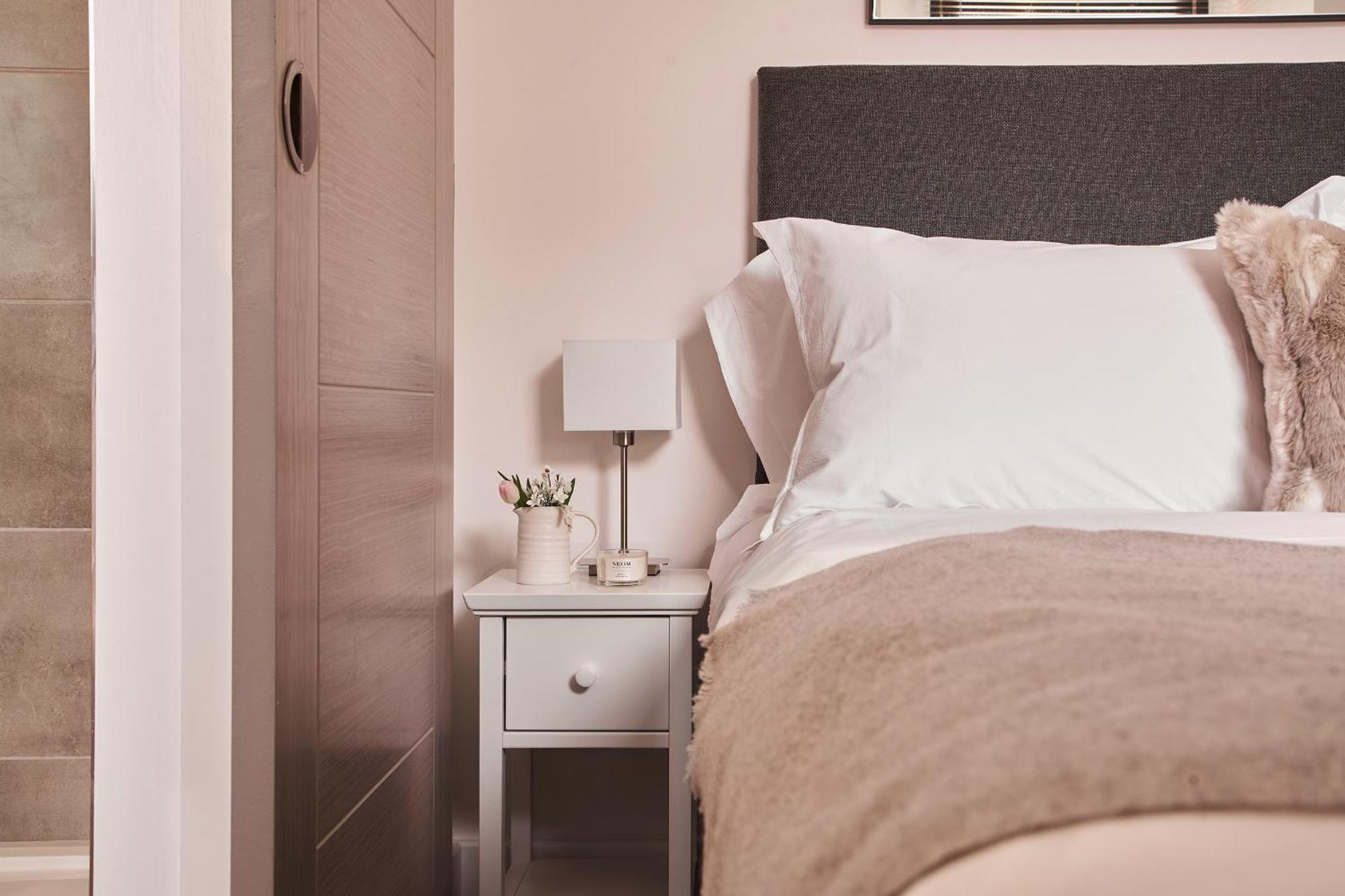 Ferienwohnung Harbour Breeze - Contemporary Waterside Bolthole On Torquay'S Iconic Marina Exterior foto
