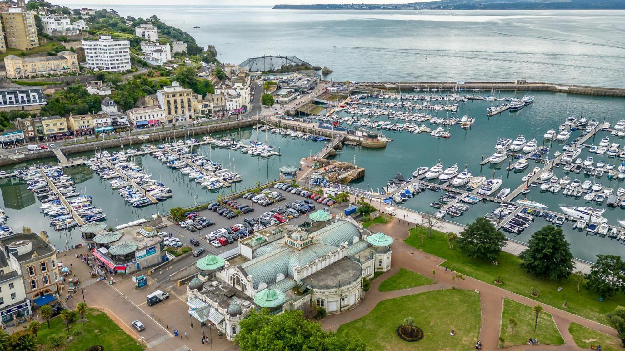 Ferienwohnung Harbour Breeze - Contemporary Waterside Bolthole On Torquay'S Iconic Marina Exterior foto