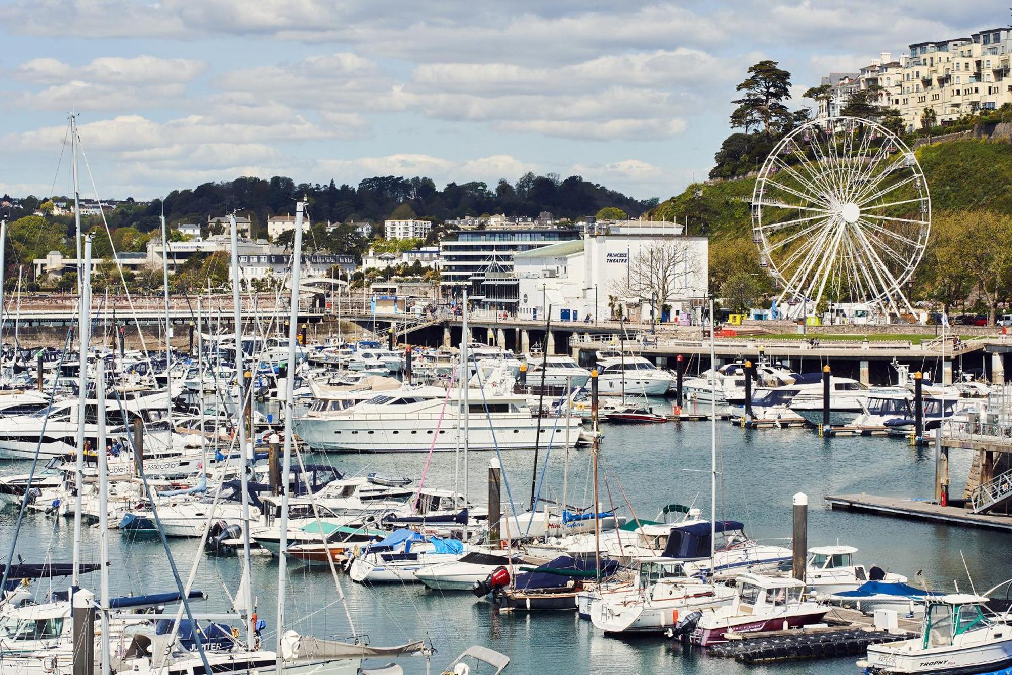 Ferienwohnung Harbour Breeze - Contemporary Waterside Bolthole On Torquay'S Iconic Marina Exterior foto